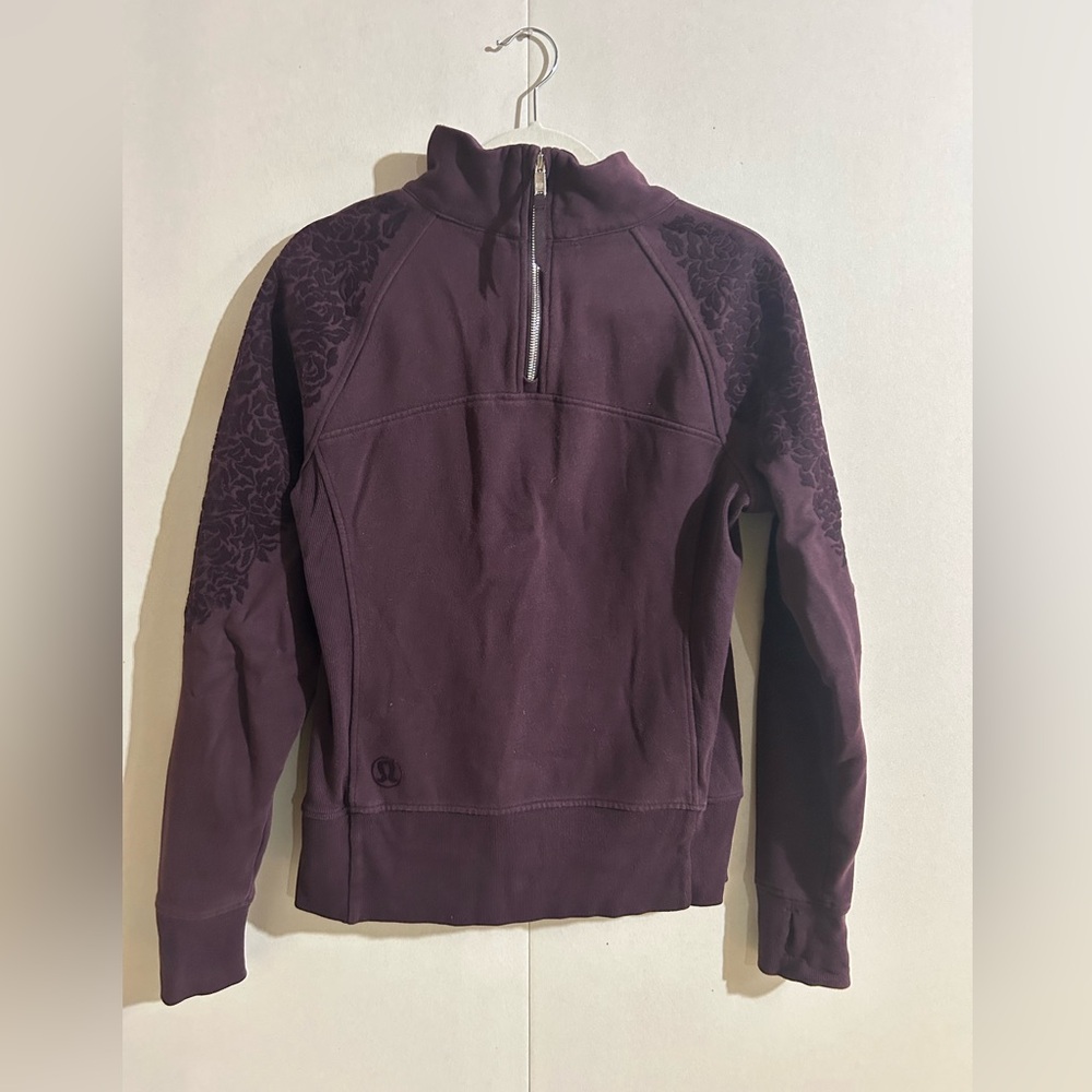 🎈Lululemon Sweater 8 SNUG FIT